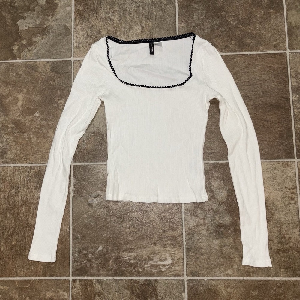 DIVIDED H&M White Ribbed Knit Long Sleeve Square Neck Top Black Trim Size S